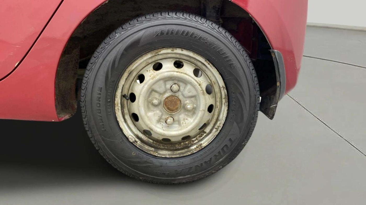 2014 Hyundai Eon ERA +, Petrol, Manual, 55,063 km, Left Rear Wheel