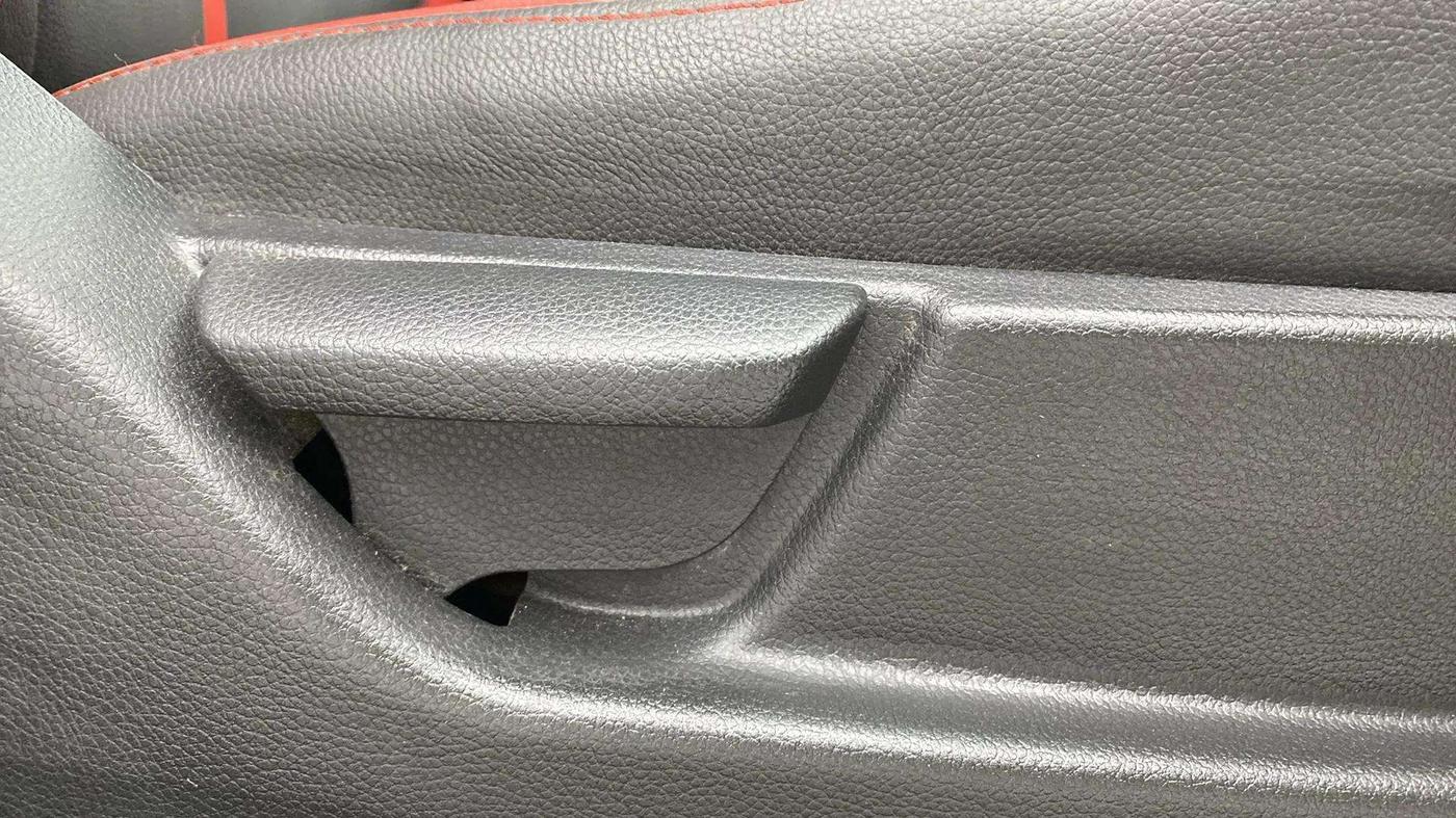 2014 Hyundai Eon ERA +, Petrol, Manual, 55,063 km, Driver Side Adjustment Panel