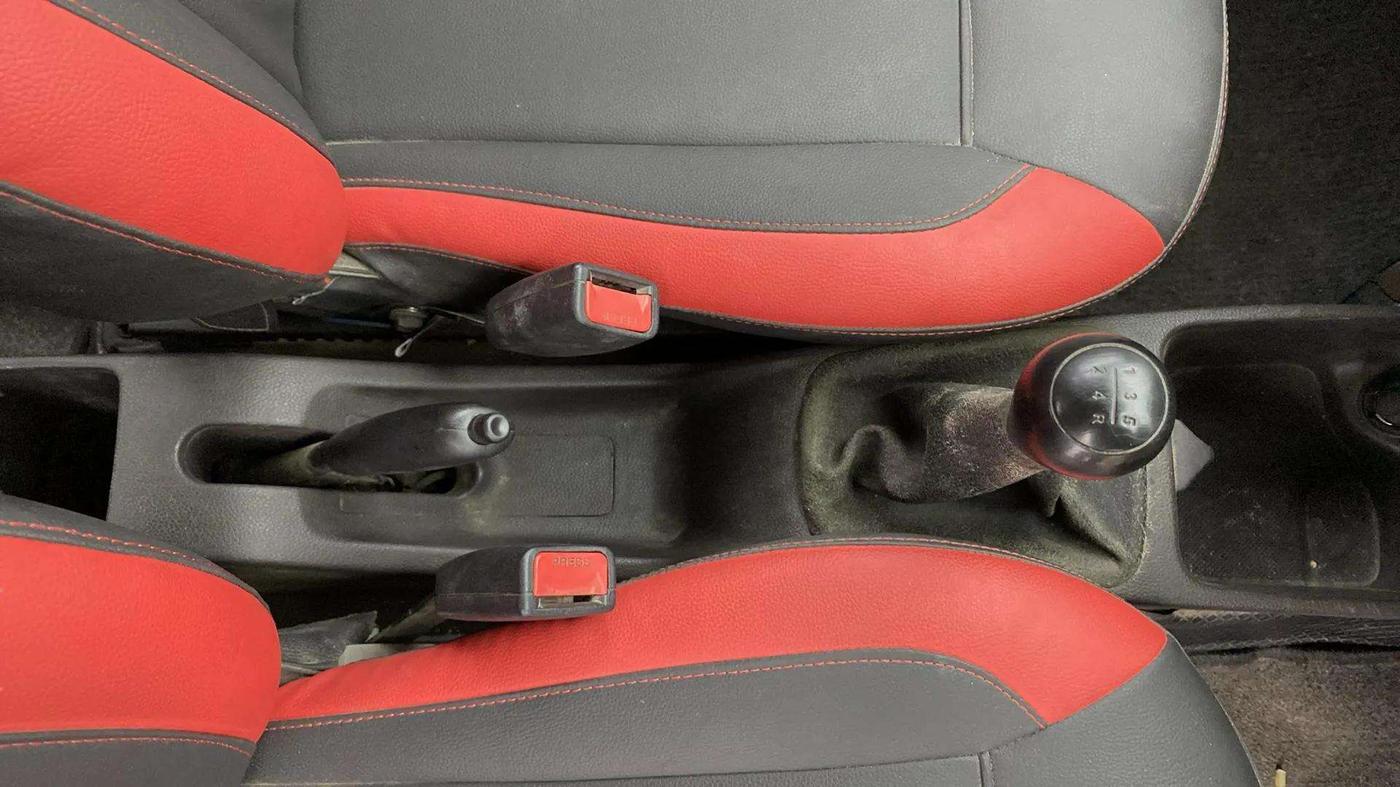 2014 Hyundai Eon ERA +, Petrol, Manual, 55,063 km, Gear Lever