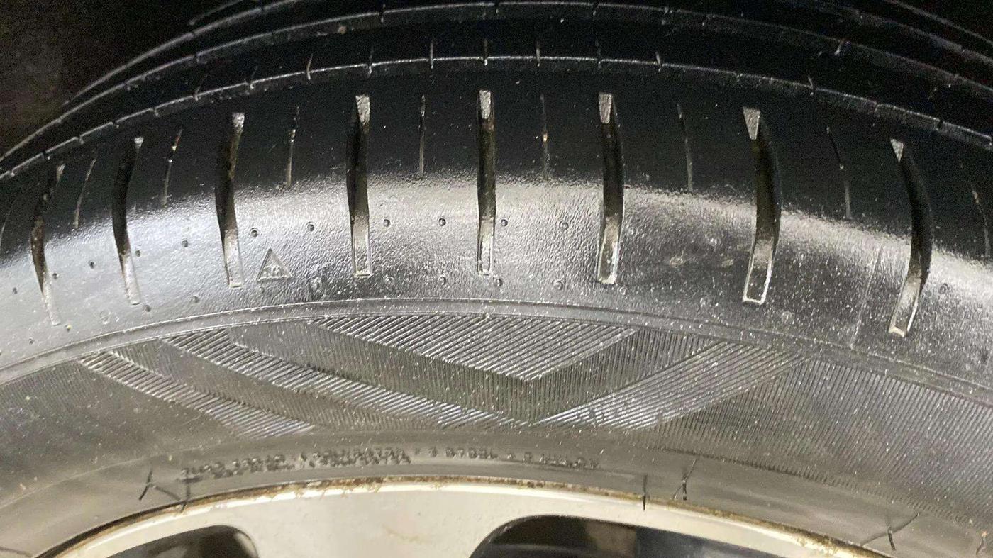 2019 Maruti Baleno ZETA PETROL 1.2, Petrol, Manual, 24,688 km, Left Front Tyre Tread