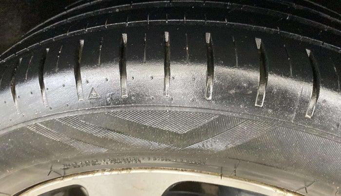 2019 Maruti Baleno ZETA PETROL 1.2, Petrol, Manual, 24,535 km, Left Front Tyre Tread