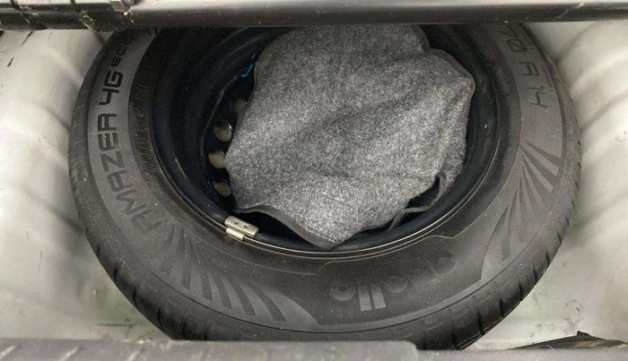 2021 Hyundai GRAND I10 NIOS SPORTZ 1.2 KAPPA VTVT CNG, CNG, Manual, 76,821 km, Dicky (Boot door) - Tool missing