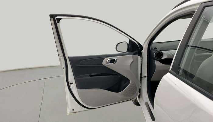 2021 Hyundai GRAND I10 NIOS SPORTZ 1.2 KAPPA VTVT CNG, CNG, Manual, 76,821 km, LHS Front Door