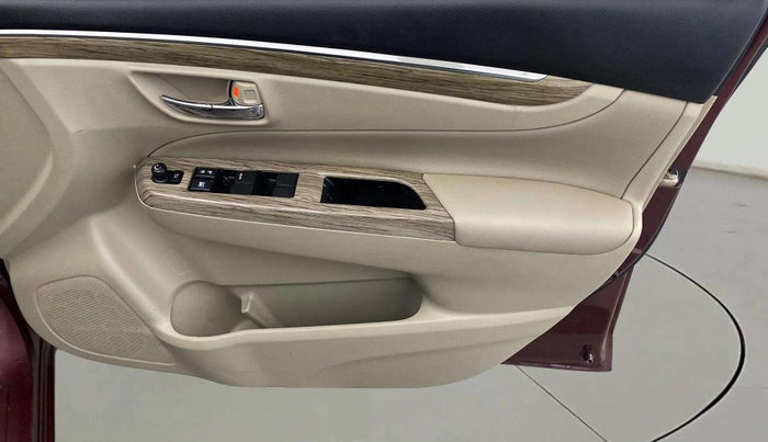 2019 Maruti Ciaz ALPHA  AT 1.5 SHVS PETROL, Petrol, Automatic, 34,968 km, Driver Side Door Panels Control