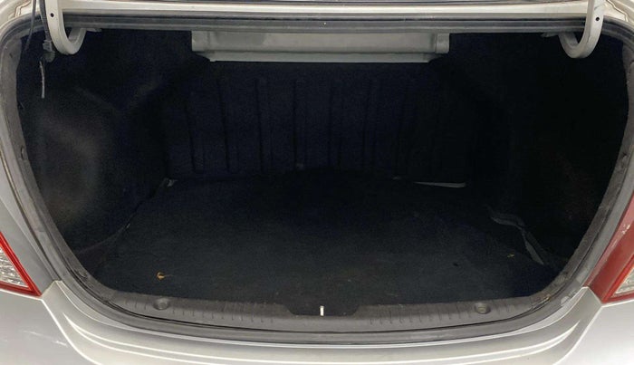 2013 Hyundai Verna FLUIDIC 1.6 VTVT SX, Petrol, Manual, 55,365 km, Boot Inside