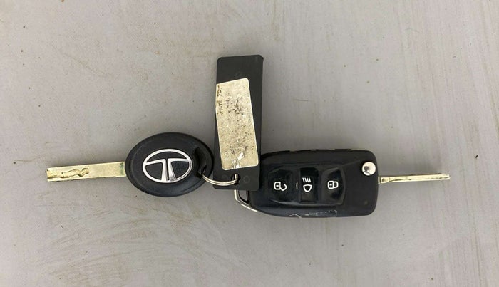 2019 Tata Tiago XZ PETROL, Petrol, Manual, 58,619 km, Key Close Up