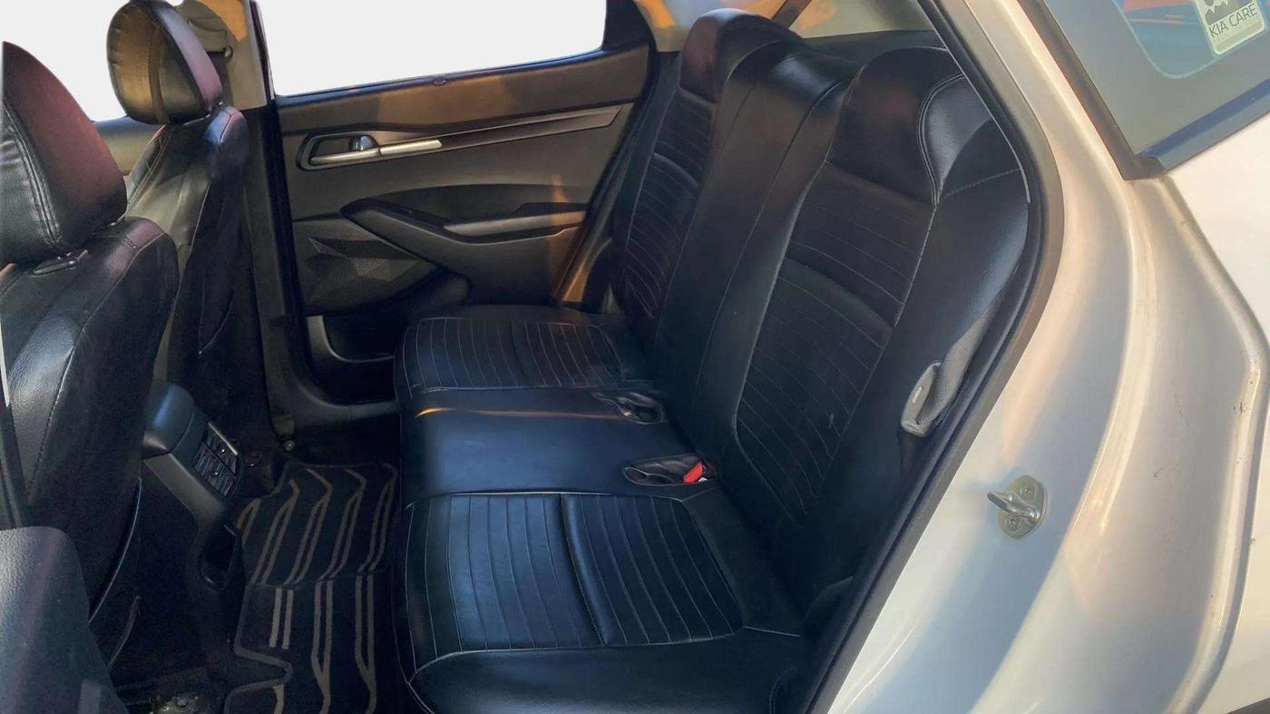 2019 KIA SELTOS HTK PLUS 1.5, Petrol, Manual, 75,493 km, Right Side Rear Door Cabin