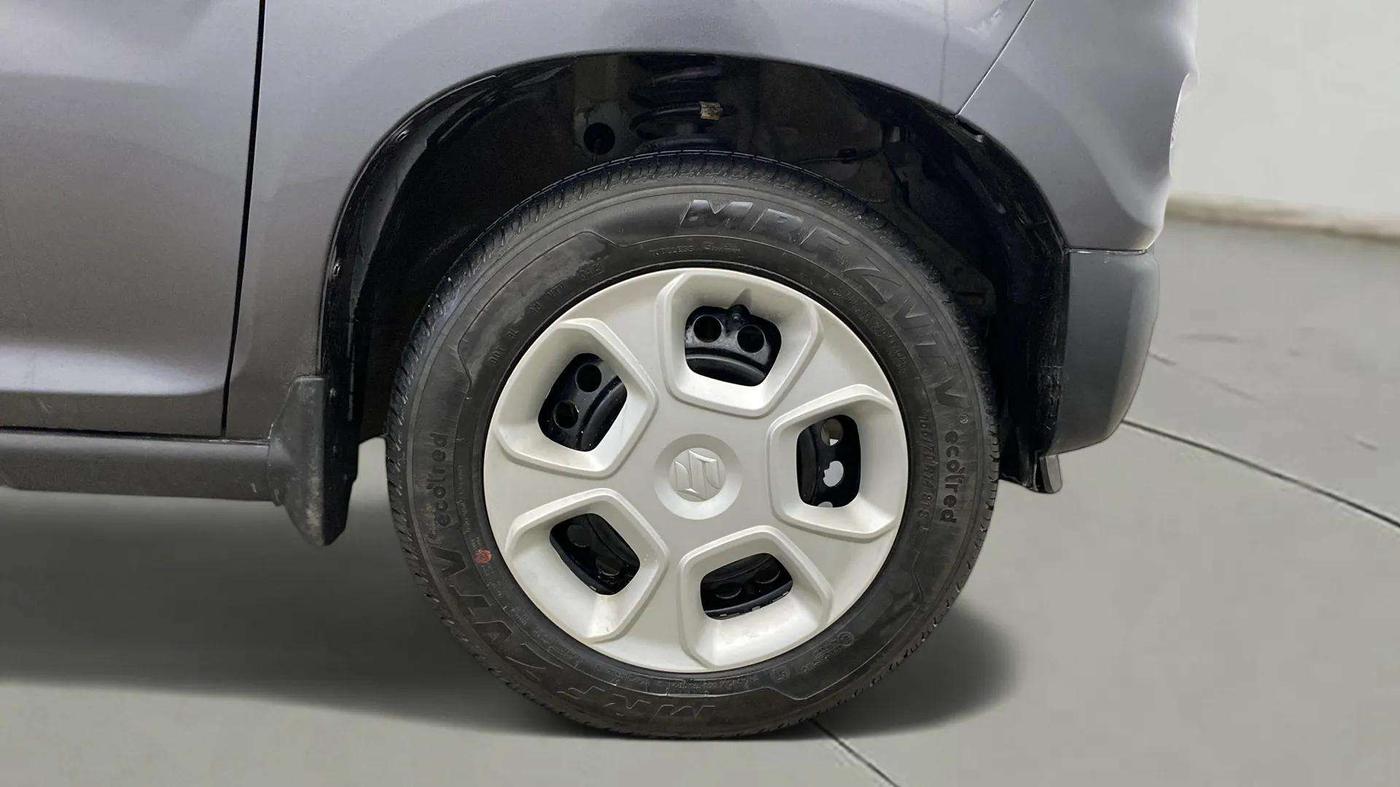 2021 Maruti S PRESSO VXI+, Petrol, Manual, 10,047 km, Right Front Wheel