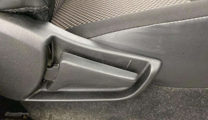2021 Maruti S PRESSO VXI+, Petrol, Manual, 10,047 km, Driver Side Adjustment Panel
