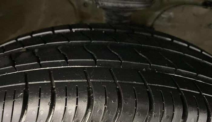 2021 Maruti S PRESSO VXI+, Petrol, Manual, 10,047 km, Right Front Tyre Tread