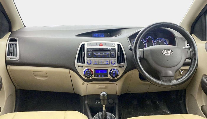 2014 Hyundai i20 MAGNA (O) 1.2, Petrol, Manual, 1,02,936 km, Dashboard