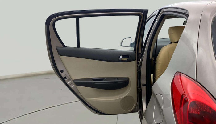 2014 Hyundai i20 MAGNA (O) 1.2, Petrol, Manual, 1,02,936 km, LHS Rear Door