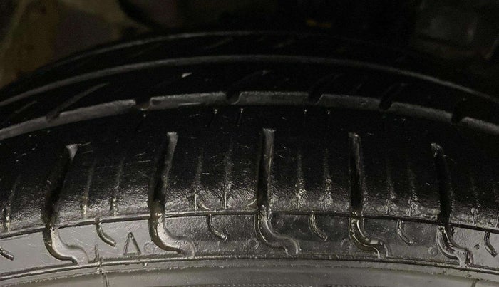 2020 Tata Tiago XT PETROL, CNG, Manual, 45,419 km, Right Front Tyre Tread