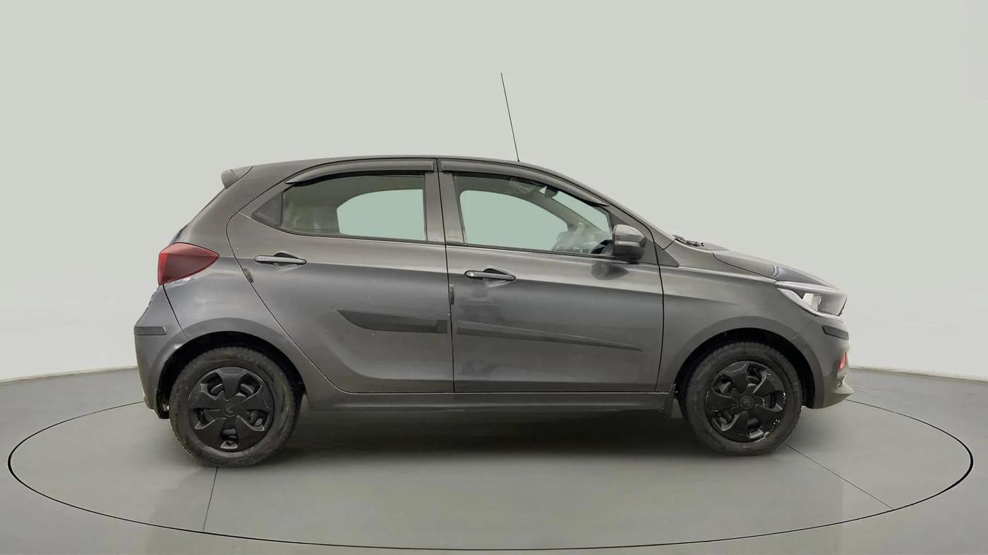 2020 Tata Tiago XT PETROL, CNG, Manual, 45,566 km, Right Side View