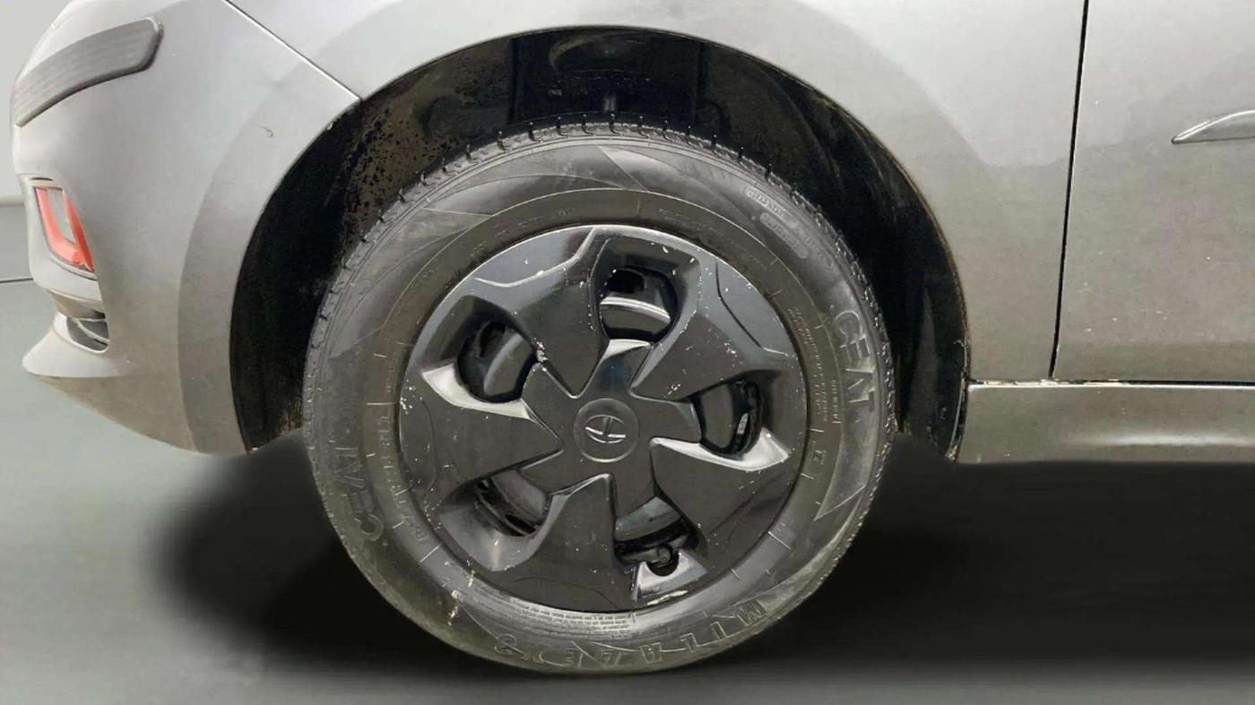 2020 Tata Tiago XT PETROL, CNG, Manual, 45,566 km, Left Front Wheel
