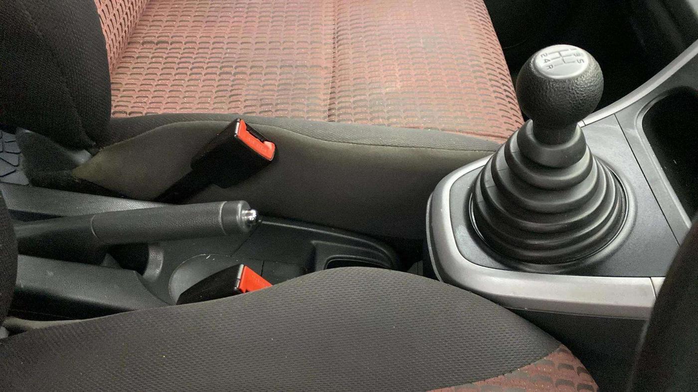 2015 Maruti Ritz ZXI, Petrol, Manual, 40,535 km, Gear Lever