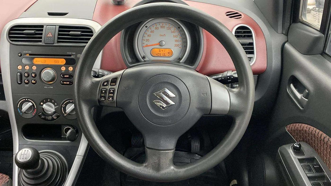 2015 Maruti Ritz ZXI, Petrol, Manual, 40,535 km, Steering Wheel Close Up