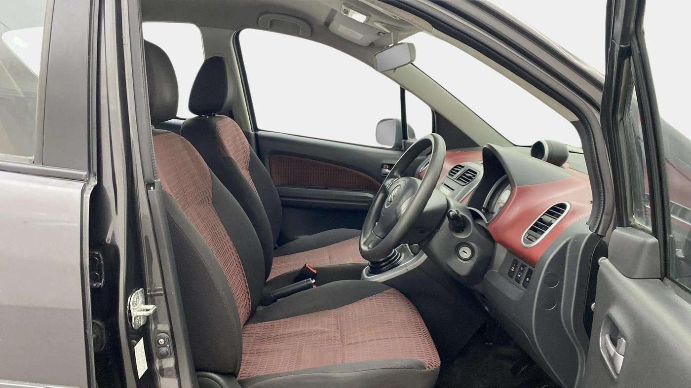 2015 Maruti Ritz ZXI, Petrol, Manual, 40,535 km, Right Side Front Door Cabin