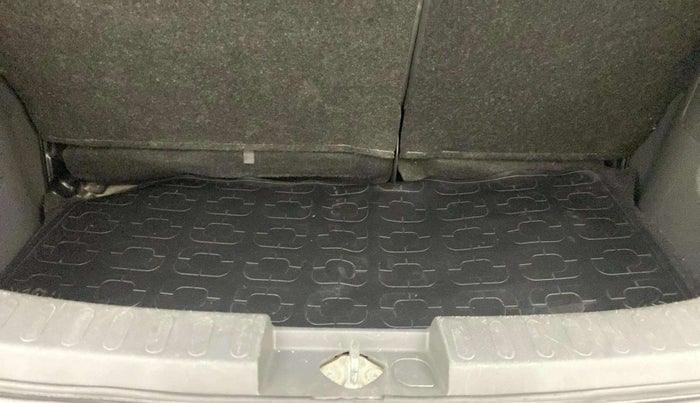 2015 Maruti Ritz ZXI, Petrol, Manual, 40,500 km, Boot Inside