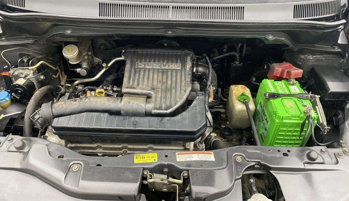 2015 Maruti Ritz ZXI, Petrol, Manual, 40,500 km, Engine View