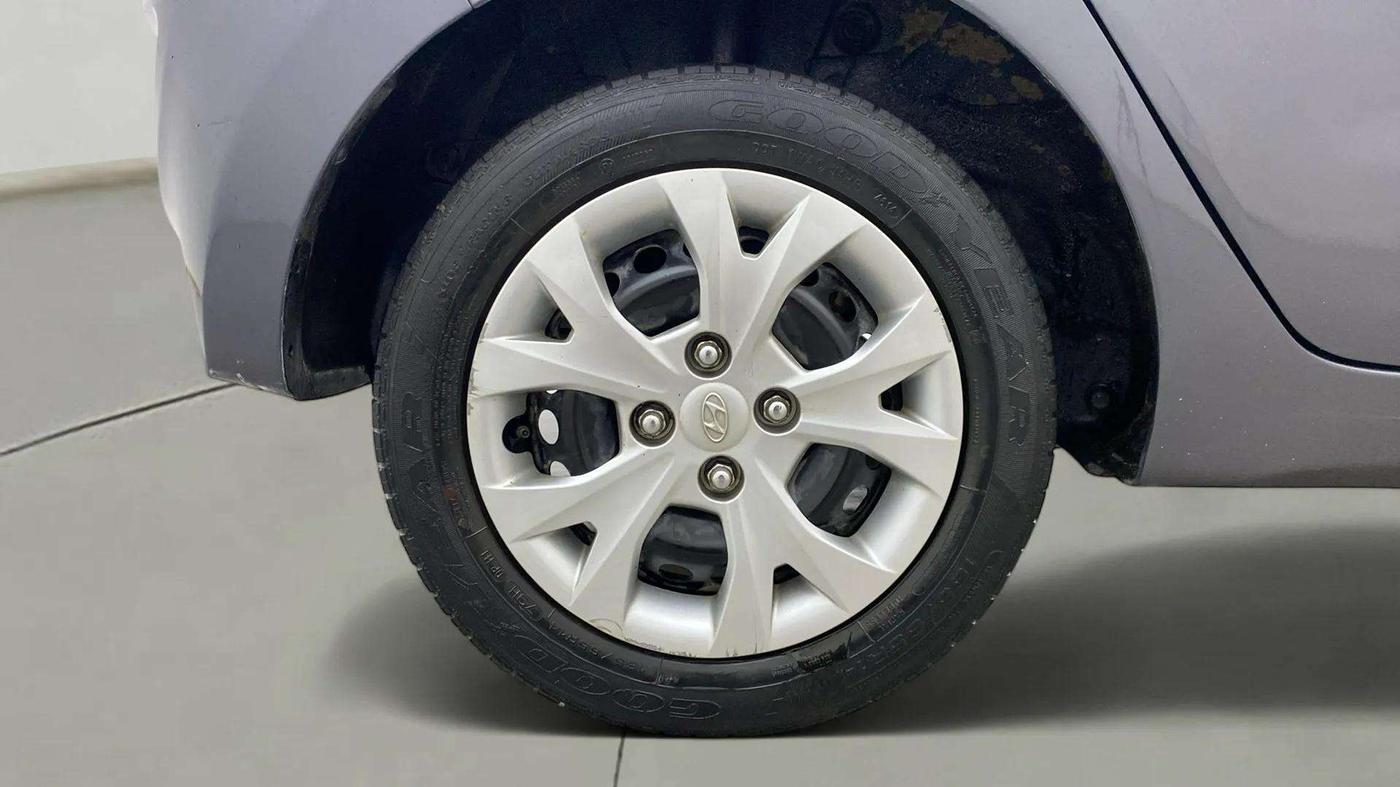 2014 Hyundai Grand i10 MAGNA 1.2 KAPPA VTVT, Petrol, Manual, 38,394 km, Right Rear Wheel