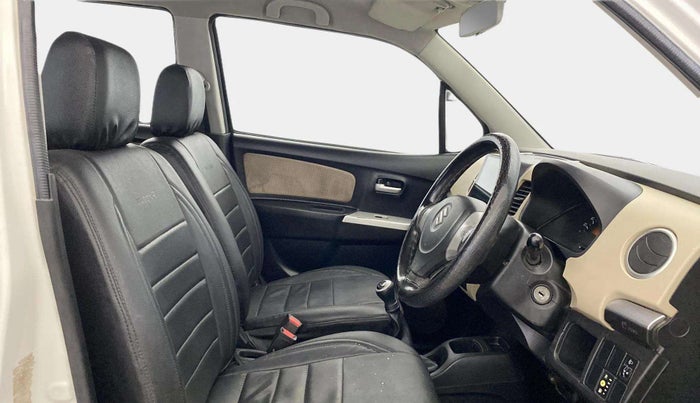 2018 Maruti Wagon R 1.0 LXI CNG, CNG, Manual, 61,557 km, Right Side Front Door Cabin