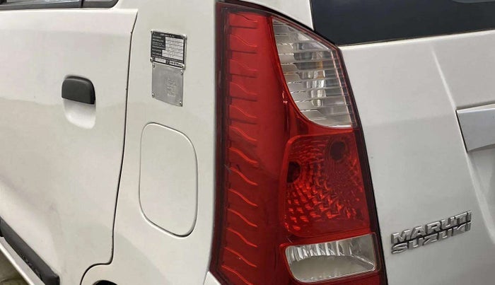 2018 Maruti Wagon R 1.0 LXI CNG, CNG, Manual, 61,557 km, Left tail light - Minor scratches