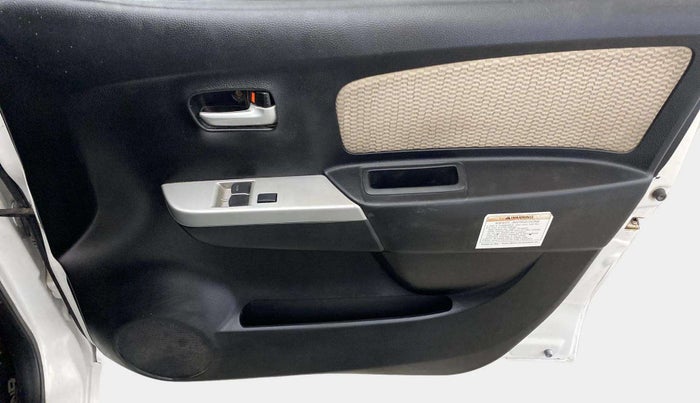 2018 Maruti Wagon R 1.0 LXI CNG, CNG, Manual, 61,557 km, Driver Side Door Panels Control