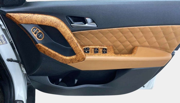 2018 Hyundai Creta SX PLUS AT 1.6 PETROL, Petrol, Automatic, 30,079 km, Driver Side Door Panels Control