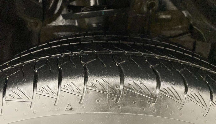 2023 Maruti Grand Vitara ZETA SMART HYBRID AT, Petrol, Automatic, 33,134 km, Right Front Tyre Tread