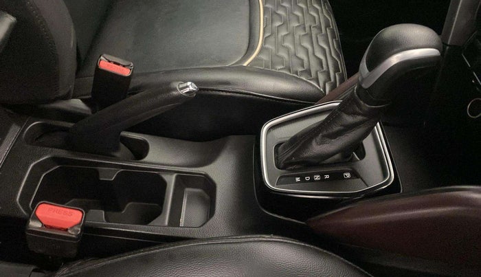 2023 Maruti Grand Vitara ZETA SMART HYBRID AT, Petrol, Automatic, 33,134 km, Gear Lever