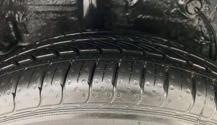 2016 Maruti Celerio ZXI AMT, Petrol, Automatic, 46,274 km, Right Rear Tyre Tread
