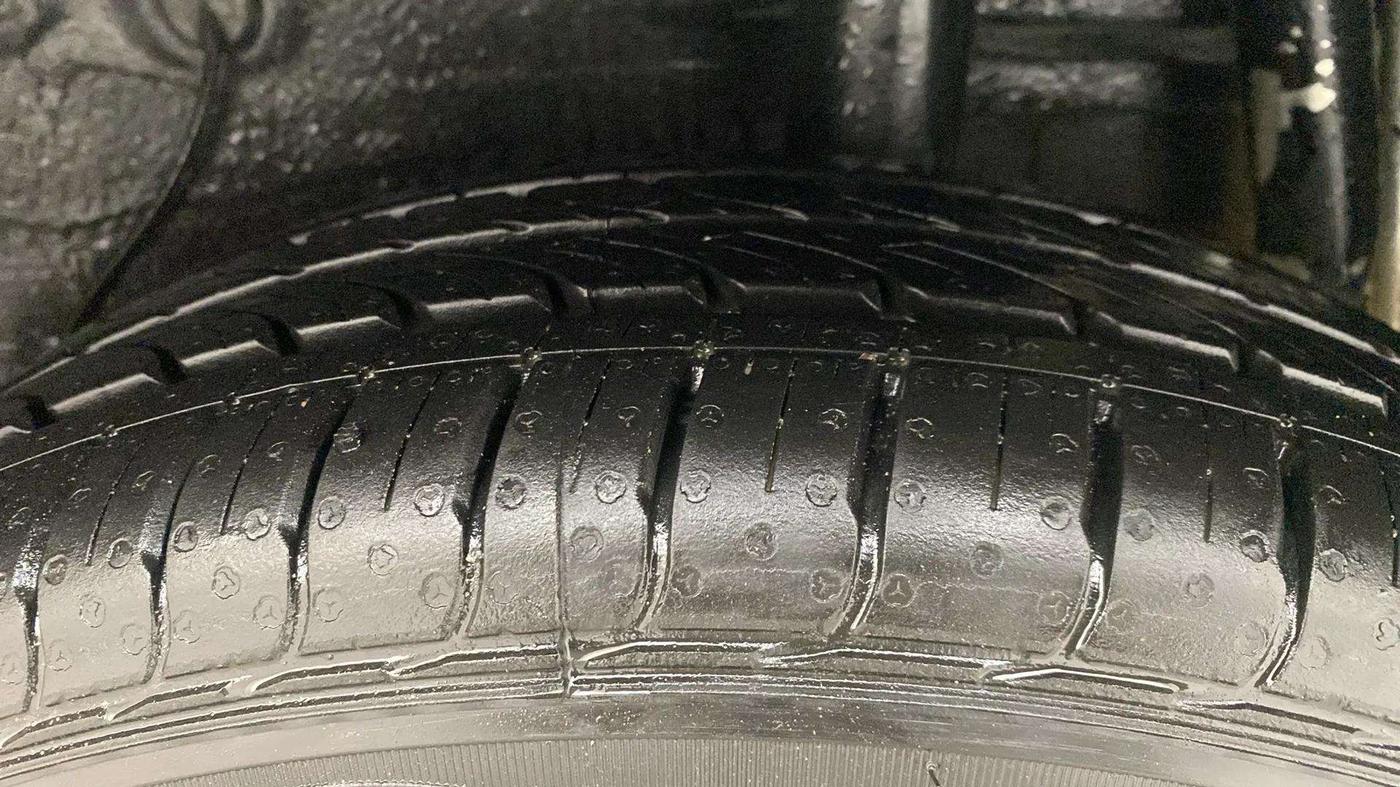 2016 Maruti Celerio ZXI AMT, Petrol, Automatic, 46,274 km, Left Rear Tyre Tread