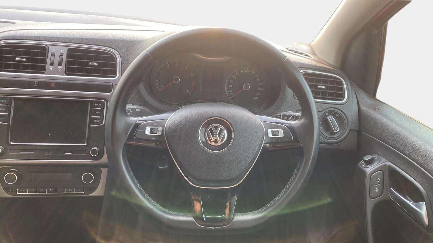 2021 Volkswagen Polo HIGHLINE PLUS 1.0, Petrol, Manual, 25,751 km, Steering Wheel Close Up