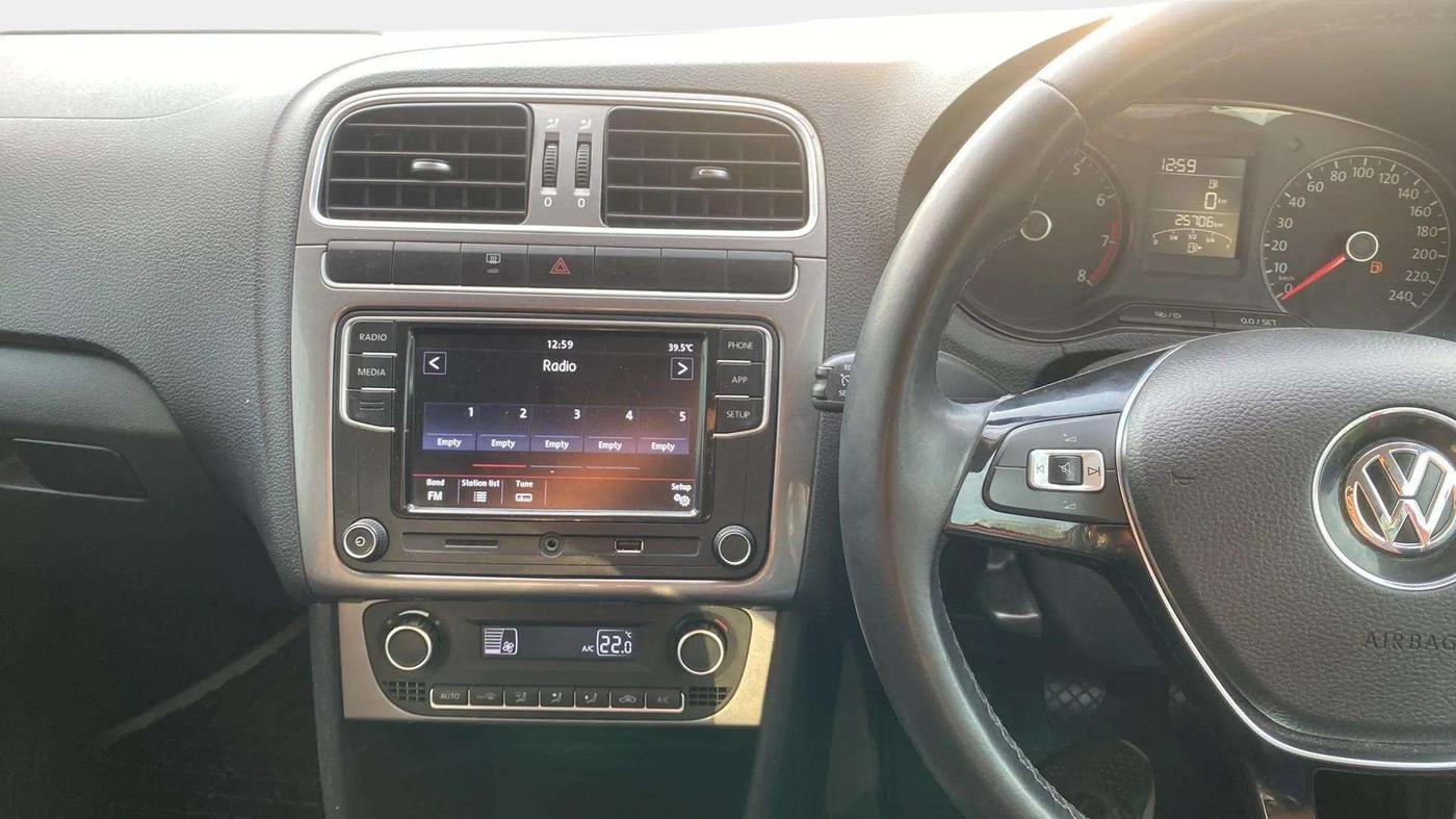 2021 Volkswagen Polo HIGHLINE PLUS 1.0, Petrol, Manual, 25,751 km, Air Conditioner