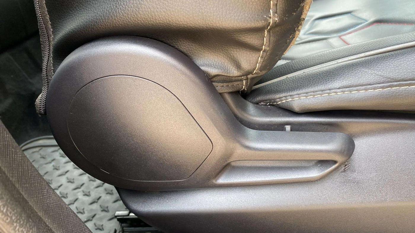 2022 Tata NEXON XM PETROL, Petrol, Manual, 11,398 km, Driver Side Adjustment Panel