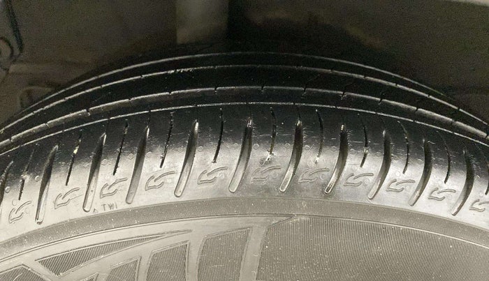 2022 KIA SONET HTX 1.0 IMT, Petrol, Manual, 40,057 km, Right Rear Tyre Tread