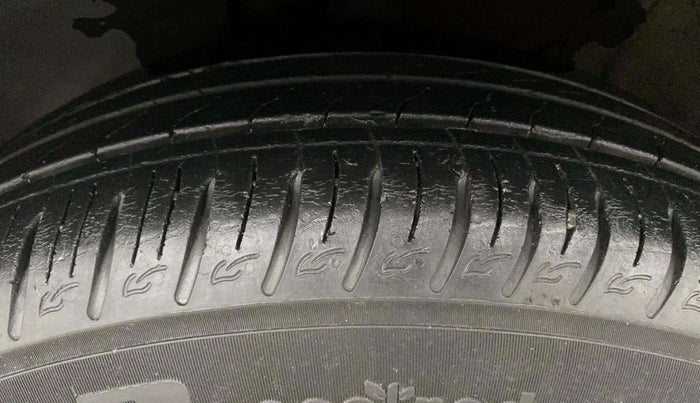 2022 KIA SONET HTX 1.0 IMT, Petrol, Manual, 40,057 km, Left Front Tyre Tread