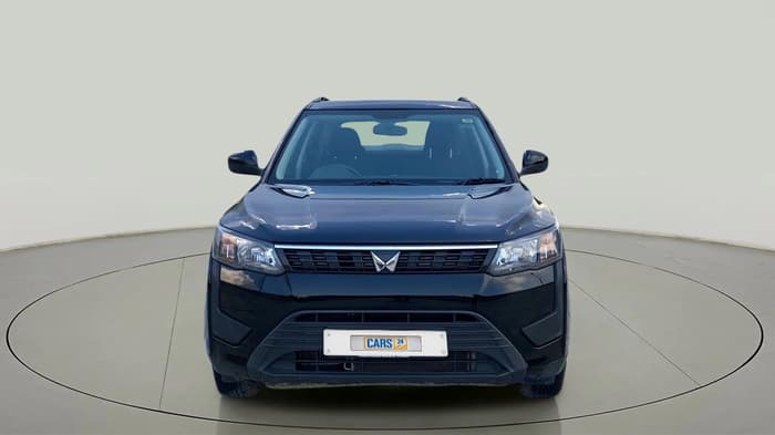 2023 Mahindra XUV300 W4 1.2 PETROL, Petrol, Manual, 21,676 km, Front