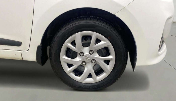 2018 Hyundai Grand i10 SPORTZ 1.2 KAPPA VTVT, Petrol, Manual, 69,905 km, Right Front Wheel