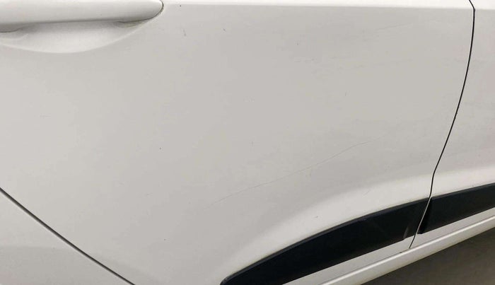2018 Hyundai Grand i10 SPORTZ 1.2 KAPPA VTVT, Petrol, Manual, 69,973 km, Right rear door - Minor scratches