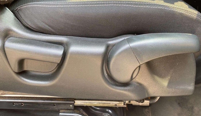 2018 Honda WR-V 1.2L I-VTEC VX MT, Petrol, Manual, 27,372 km, Driver Side Adjustment Panel