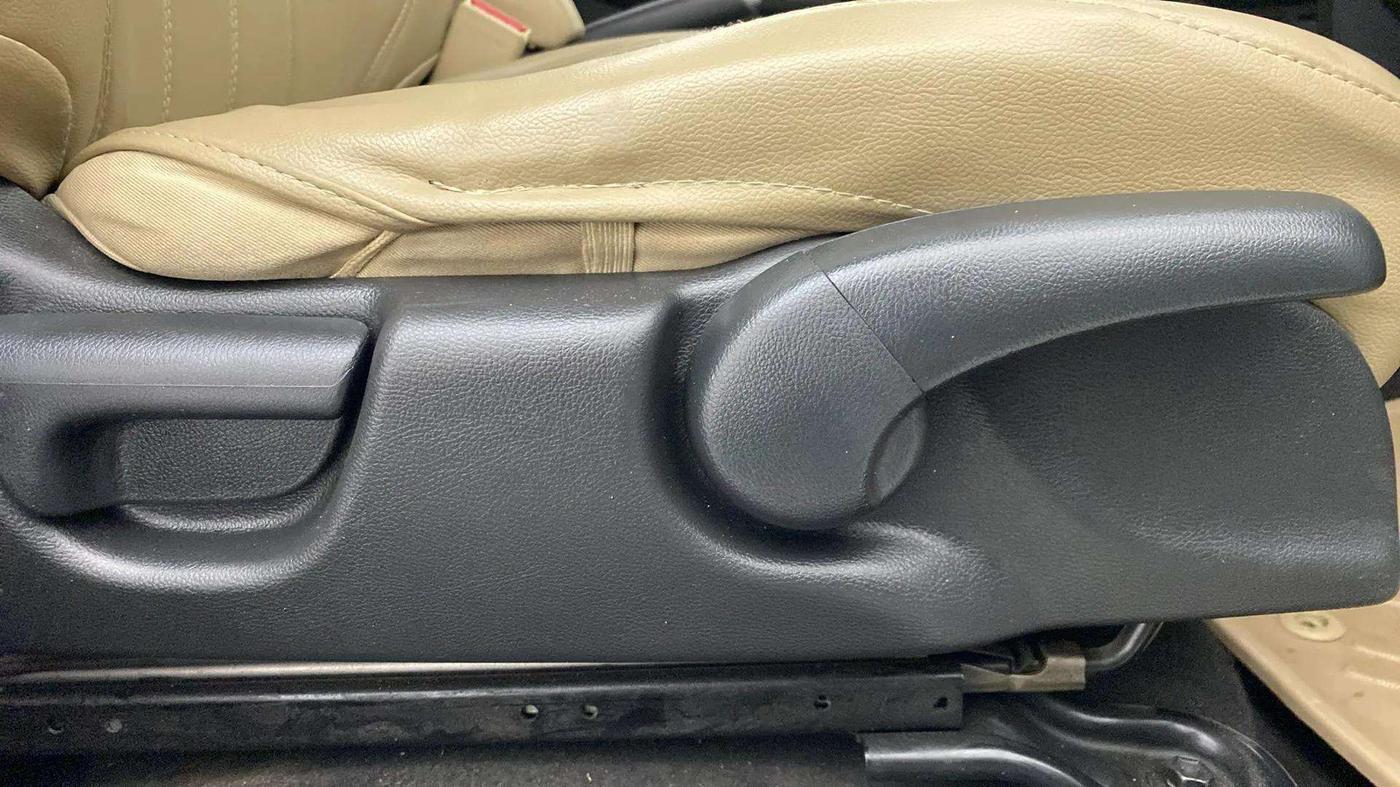 2019 Honda Jazz 1.2L I-VTEC VX CVT, Petrol, Automatic, 42,900 km, Driver Side Adjustment Panel