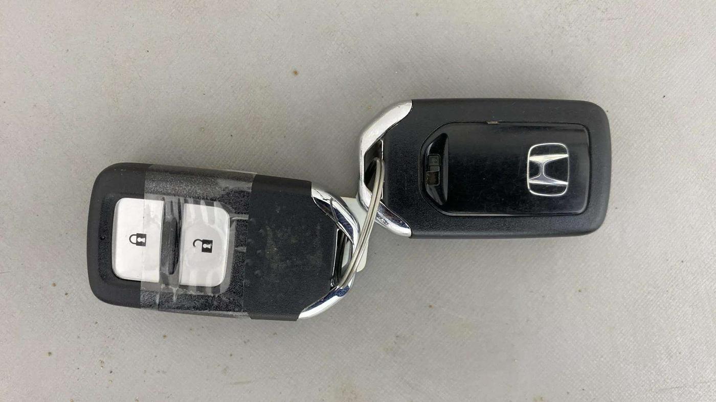 2019 Honda Jazz 1.2L I-VTEC VX CVT, Petrol, Automatic, 42,900 km, Key Close Up