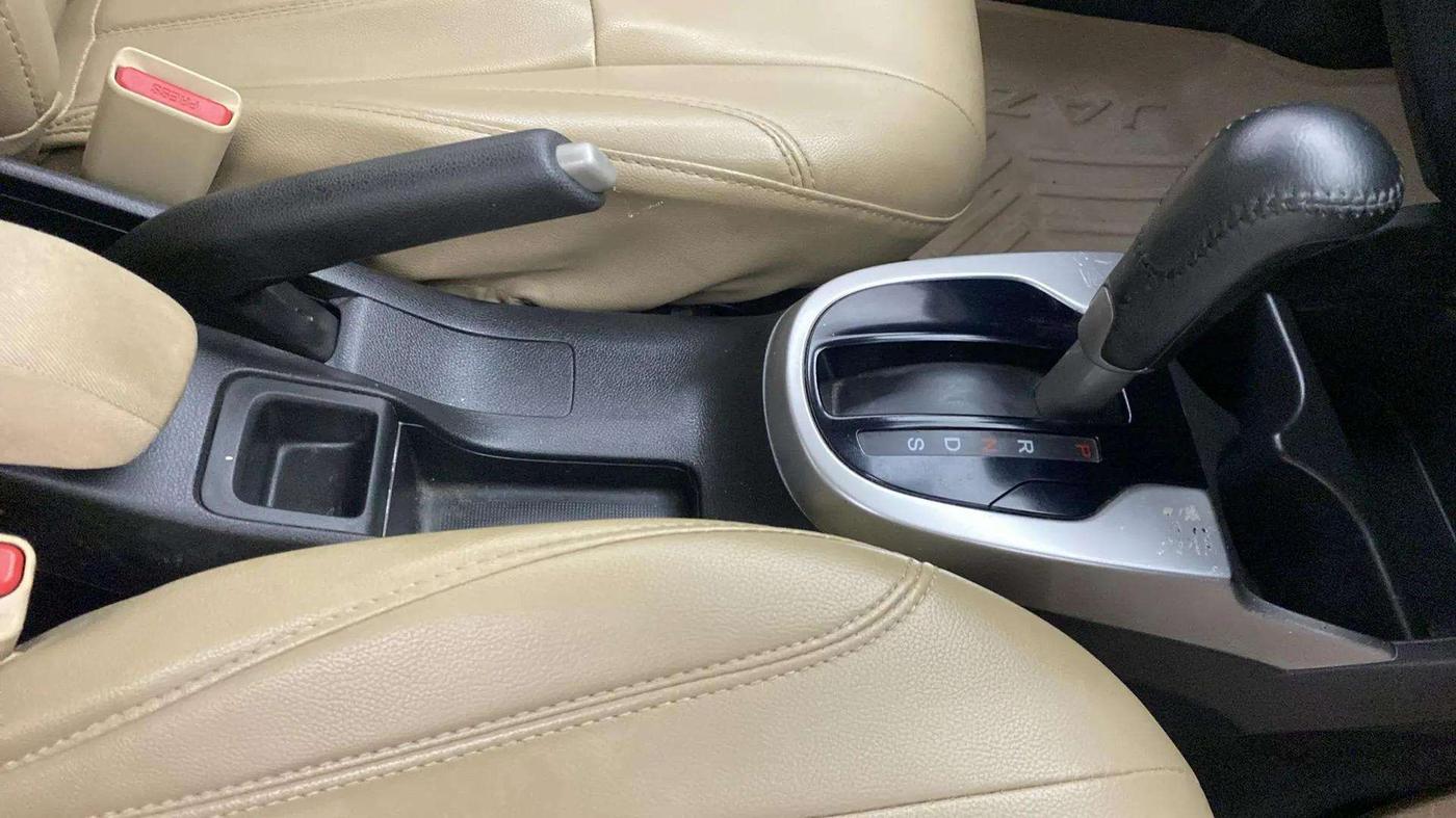 2019 Honda Jazz 1.2L I-VTEC VX CVT, Petrol, Automatic, 42,900 km, Gear Lever