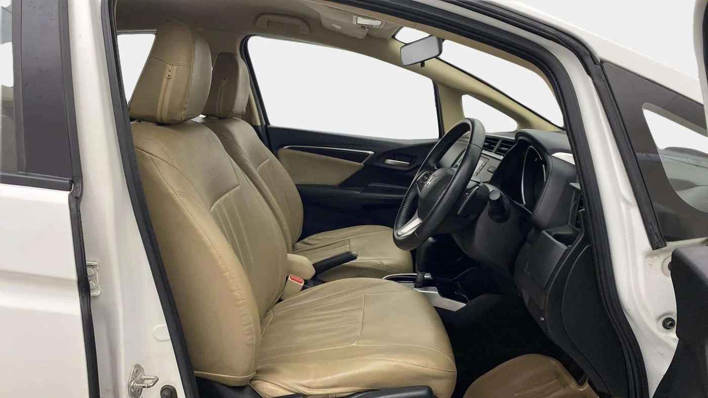 2019 Honda Jazz 1.2L I-VTEC VX CVT, Petrol, Automatic, 42,900 km, Right Side Front Door Cabin
