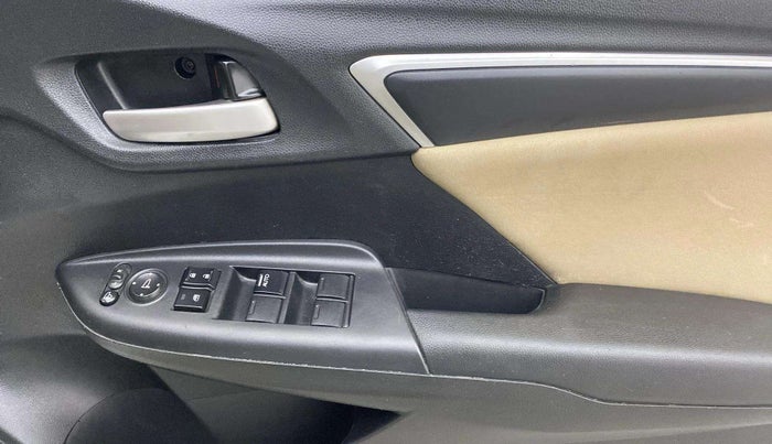 2019 Honda Jazz 1.2L I-VTEC VX CVT, Petrol, Automatic, 42,850 km, Driver Side Door Panels Control