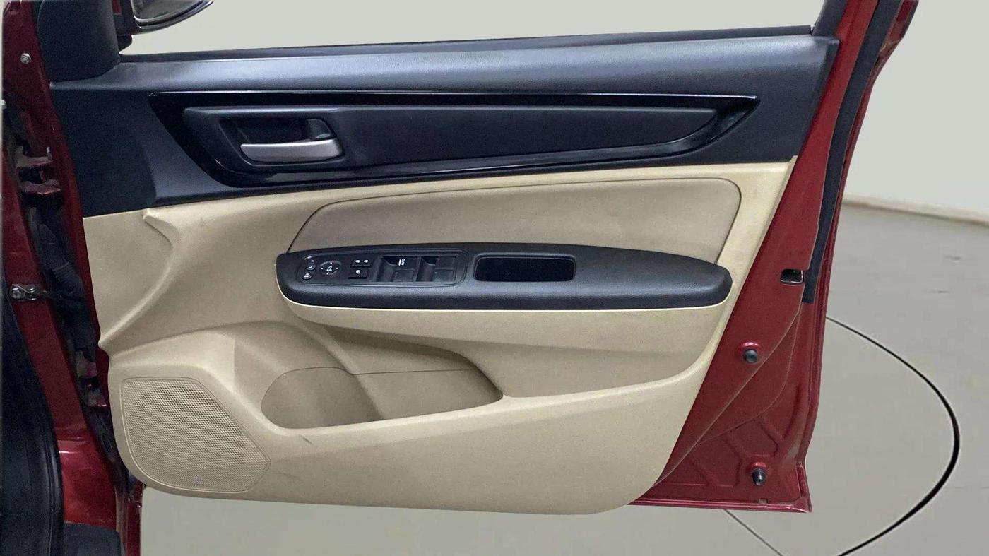 2020 Honda Amaze 1.5L I-DTEC S, Diesel, Manual, 55,198 km, Driver Side Door Panels Control