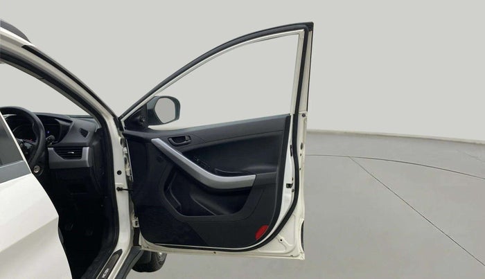 2020 Tata NEXON XM PETROL, Petrol, Manual, 56,277 km, RHS Front Door