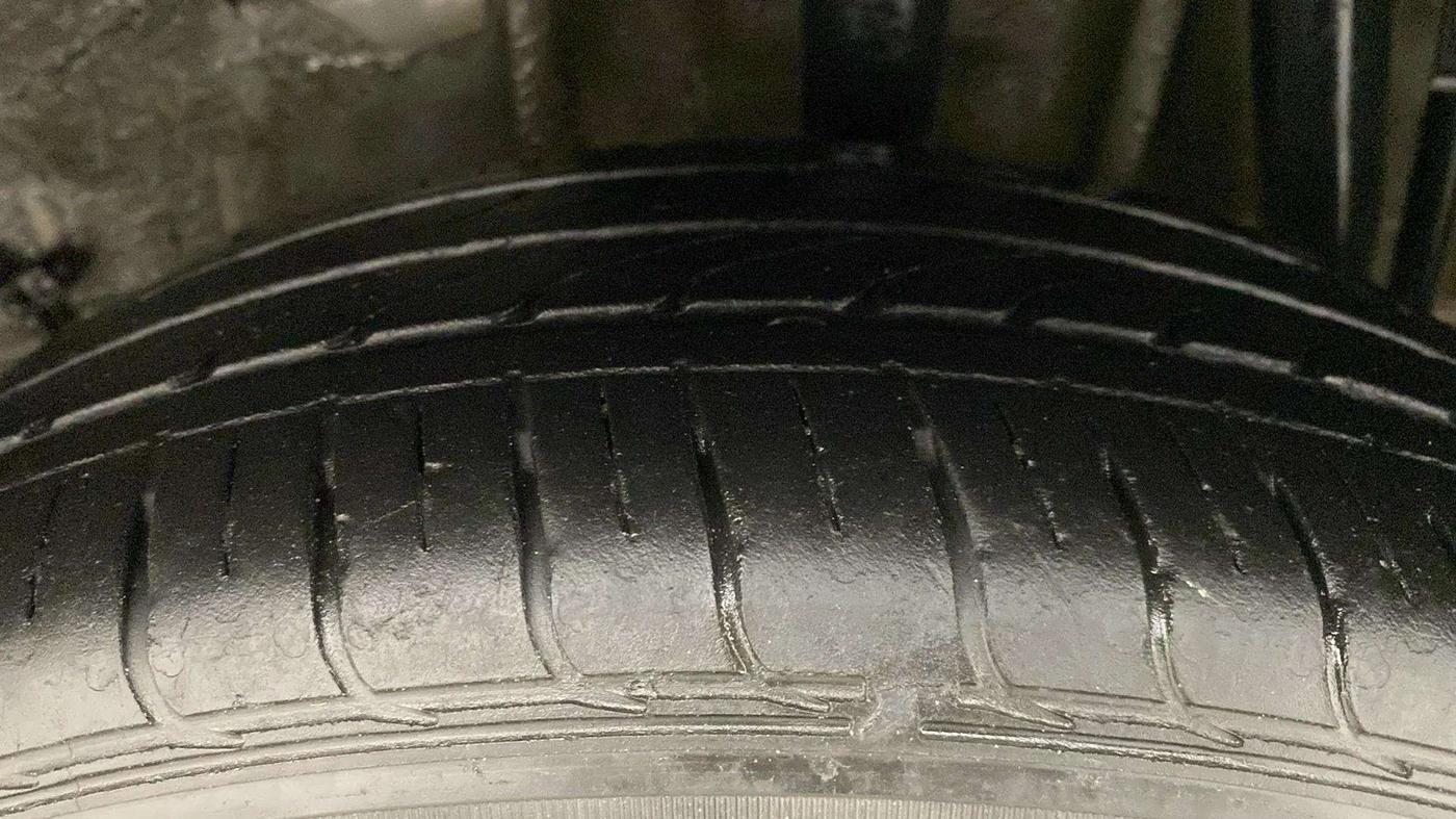 2020 Tata Tiago XZA PLUS PETROL, Petrol, Automatic, 20,626 km, Left Rear Tyre Tread